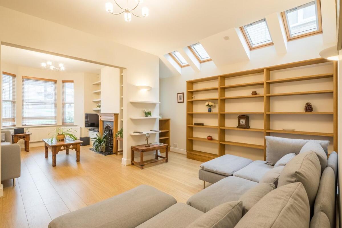 Large 4 Bedroom Home With Garden And Free Parking Кембридж Экстерьер фото